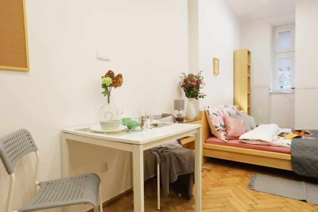 Batorego Cosy Apartment 2 Krakow Ngoại thất bức ảnh