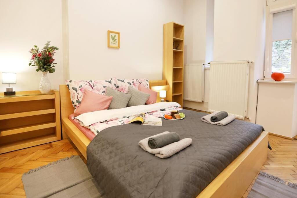 Batorego Cosy Apartment 2 Krakow Ngoại thất bức ảnh